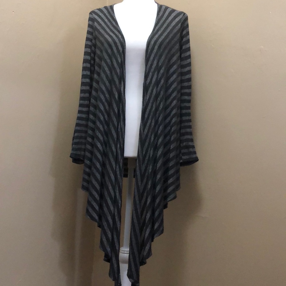 Fenn Wright Manson open sweater